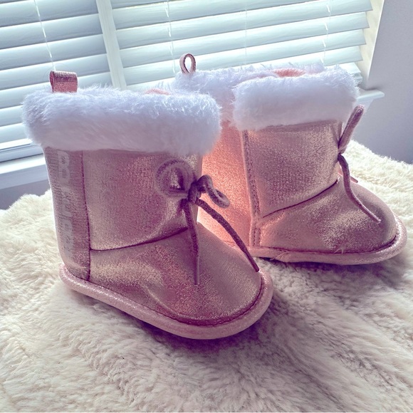 bebe Other - Baby Bebe Glitter Pink Boots with White Fur in Size 2